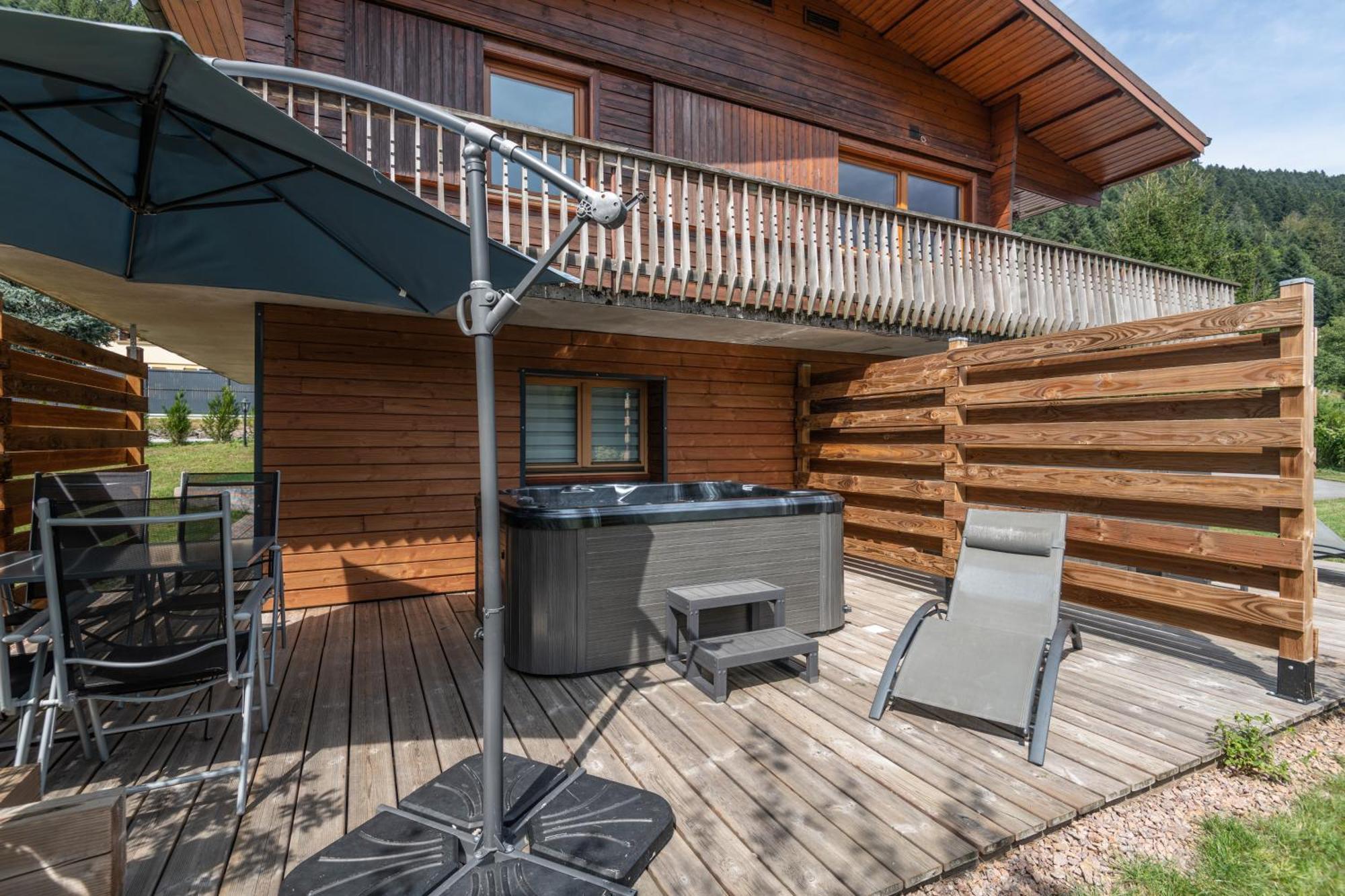 Chalets Du Bouchot & Jacuzzi Privatif Proximite Gerardmer & La Bresse Rochesson Bagian luar foto