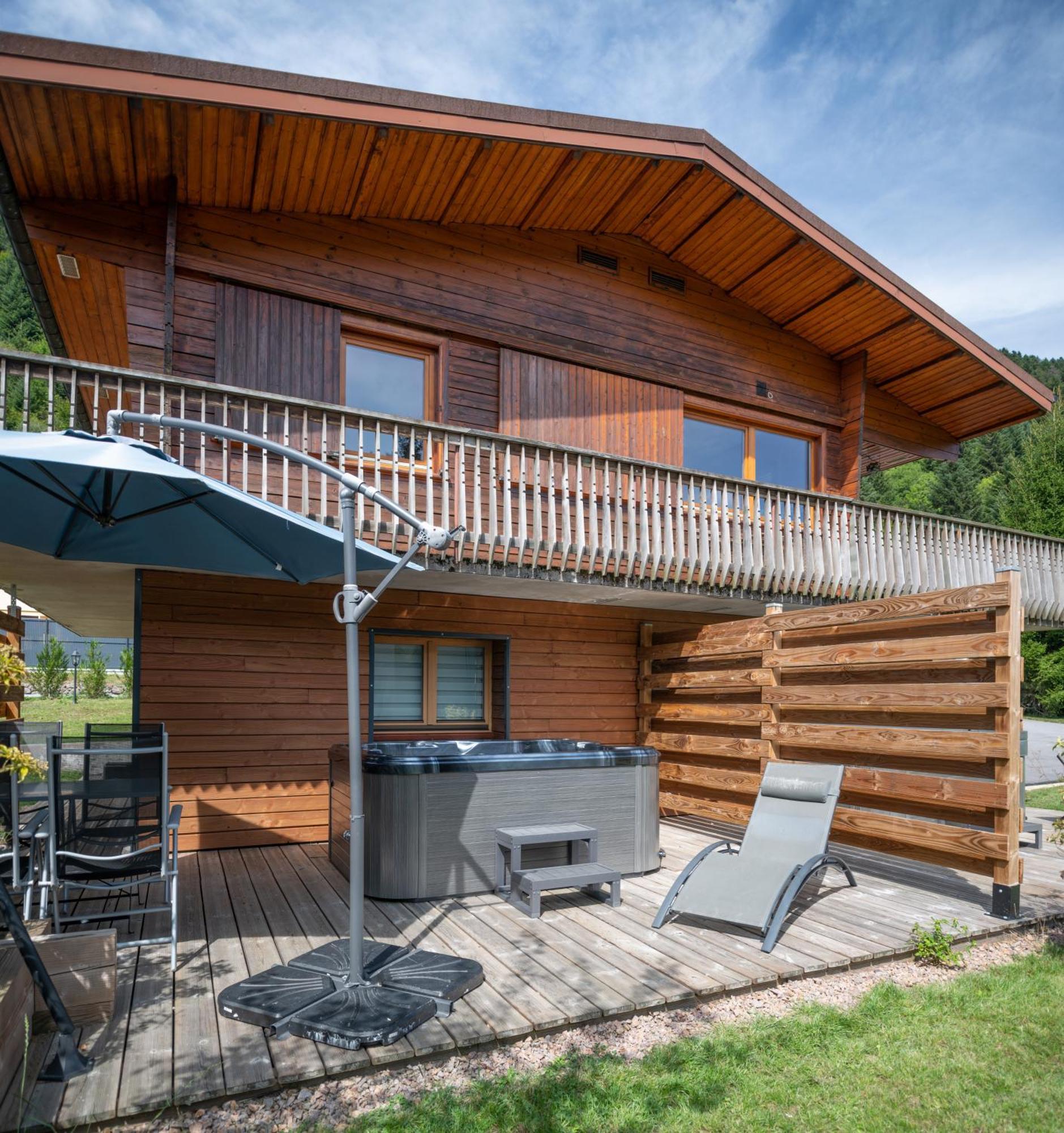 Chalets Du Bouchot & Jacuzzi Privatif Proximite Gerardmer & La Bresse Rochesson Bagian luar foto